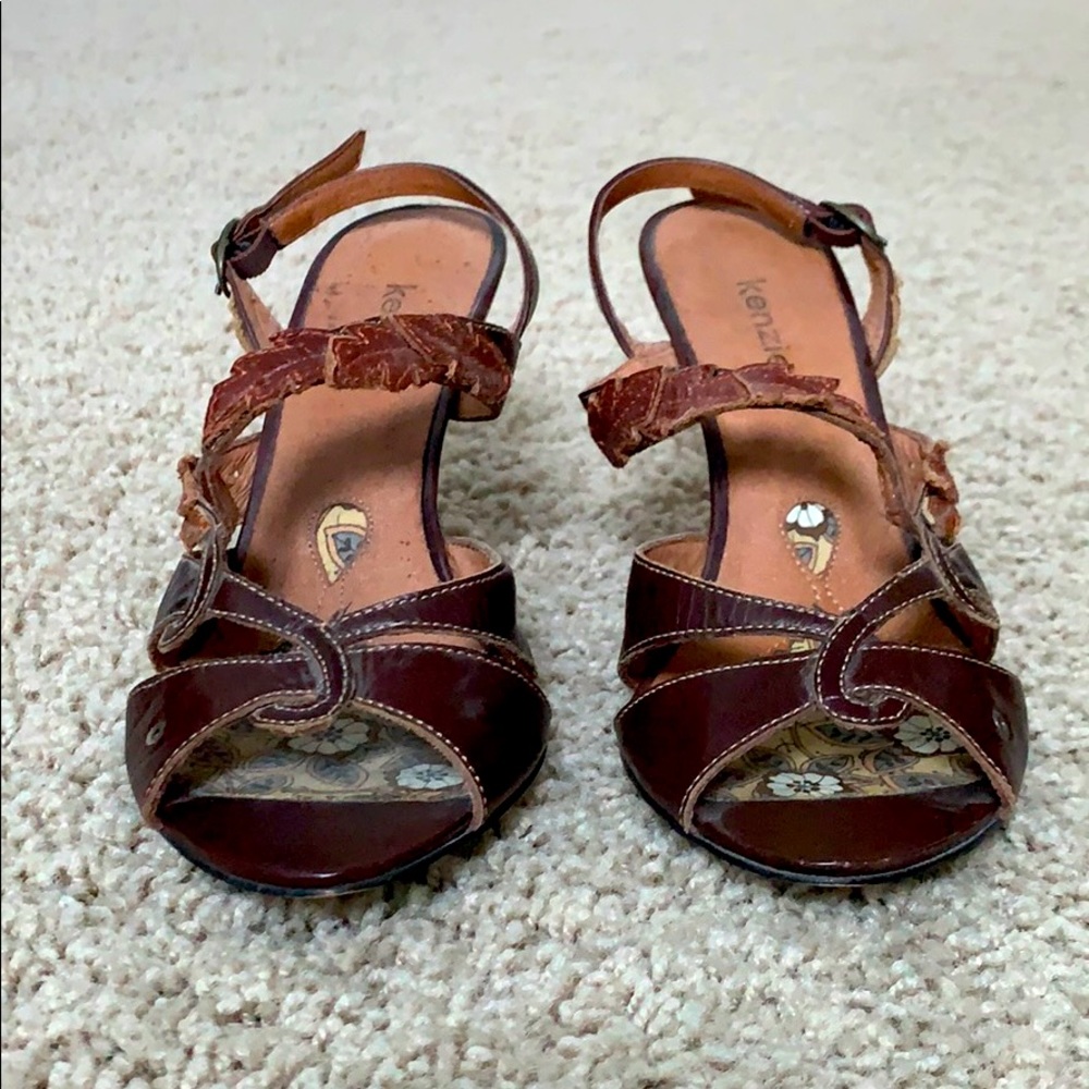 Kenzie Heptner brown leather wedges size 6